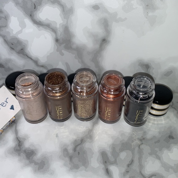 Nocturnals Black & Gold Set MAC PIGMENT & GLITTER SET - Picture 4 of 15